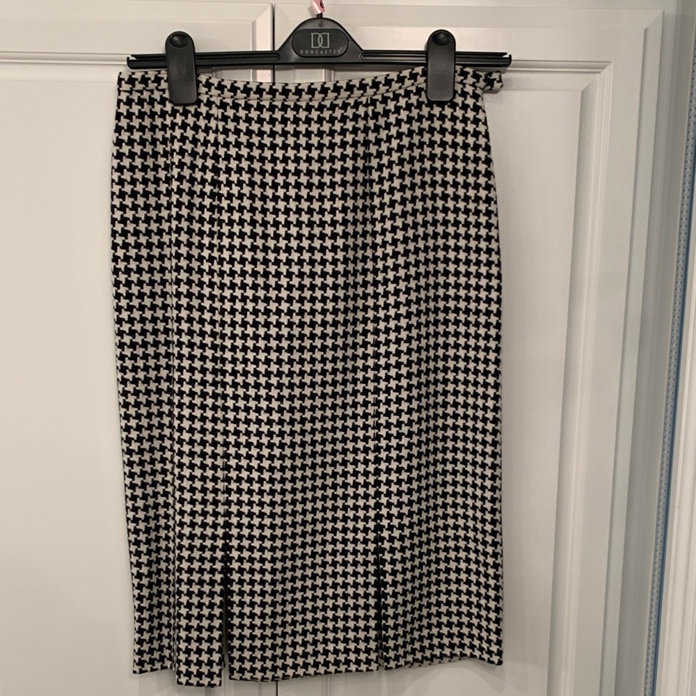 Doncaster houndstooth skirt